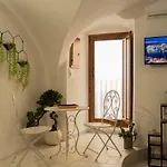 Romantic Centro Storico Apartment