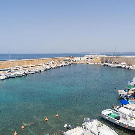 Romantic Centro Storico * غالّيبولي